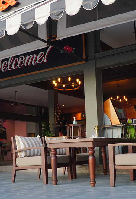 Premium Beachfront Dining Experience
